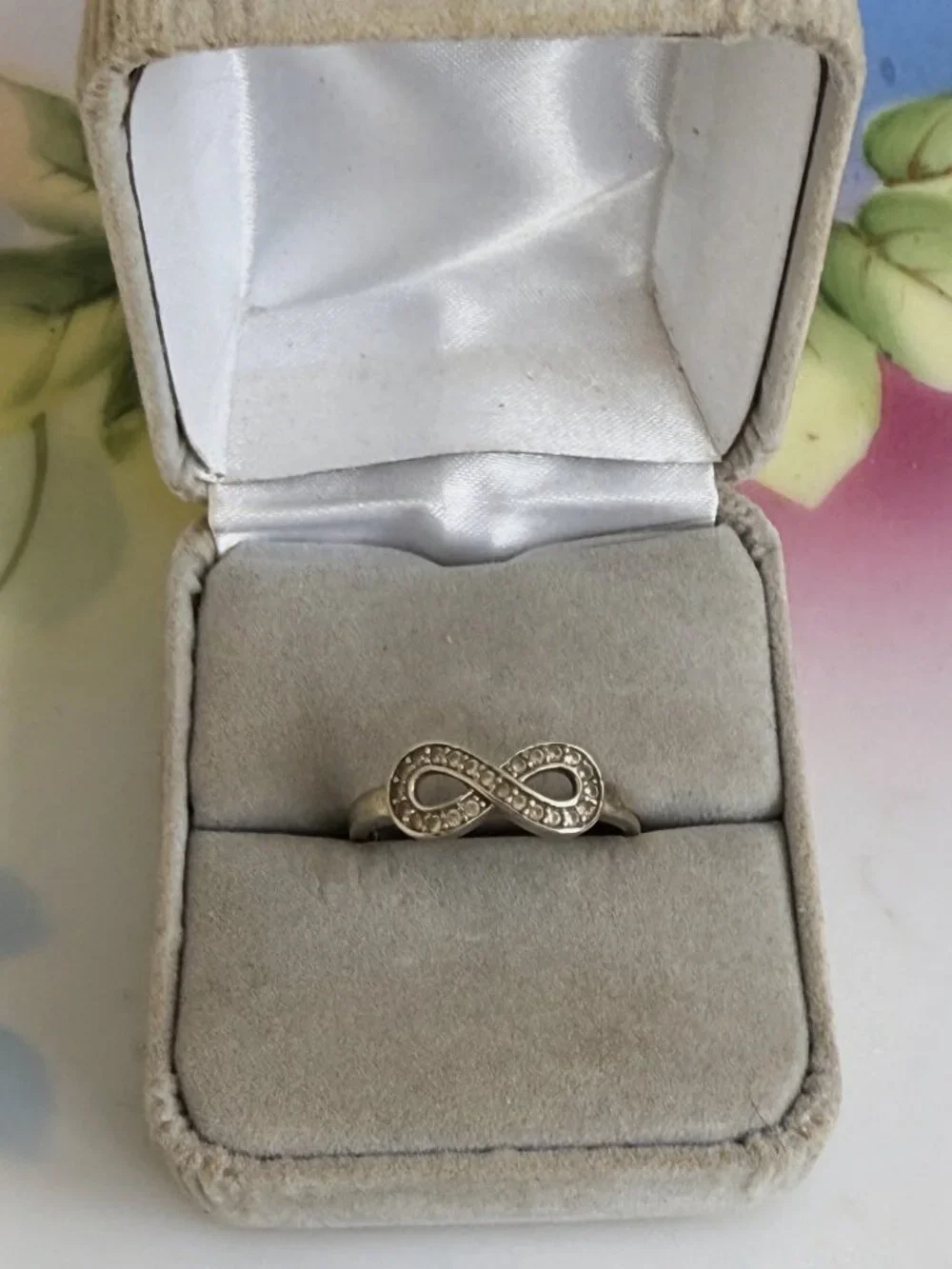 Vintage 90s 925 Silver Infinity RIng Clear Spinel Stones Size 8 3/4 - Picture 9 of 10
